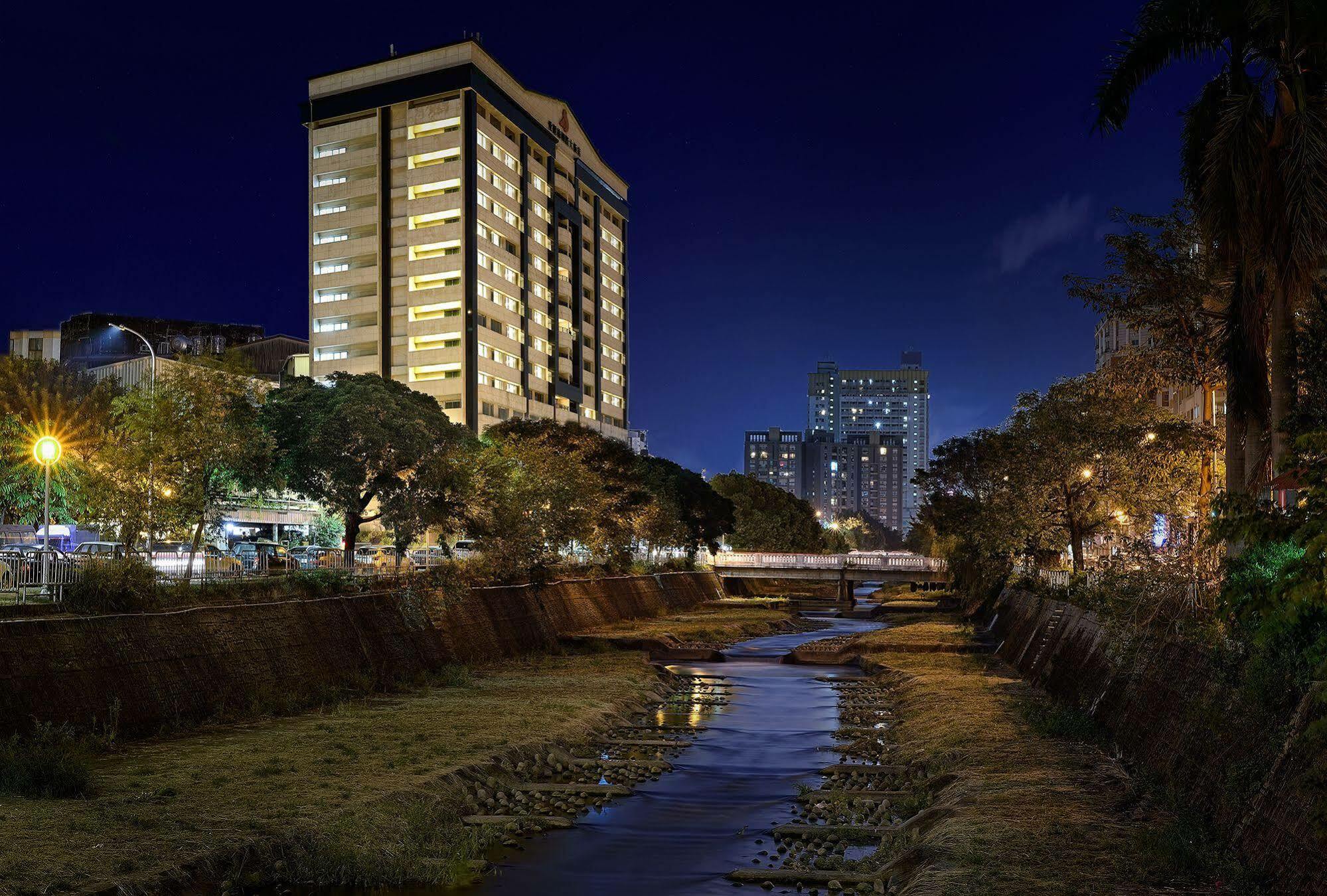 Aeris International Hotel Taichung Luaran gambar